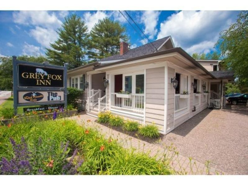 Grey Fox Inn Stowe Exterior photo