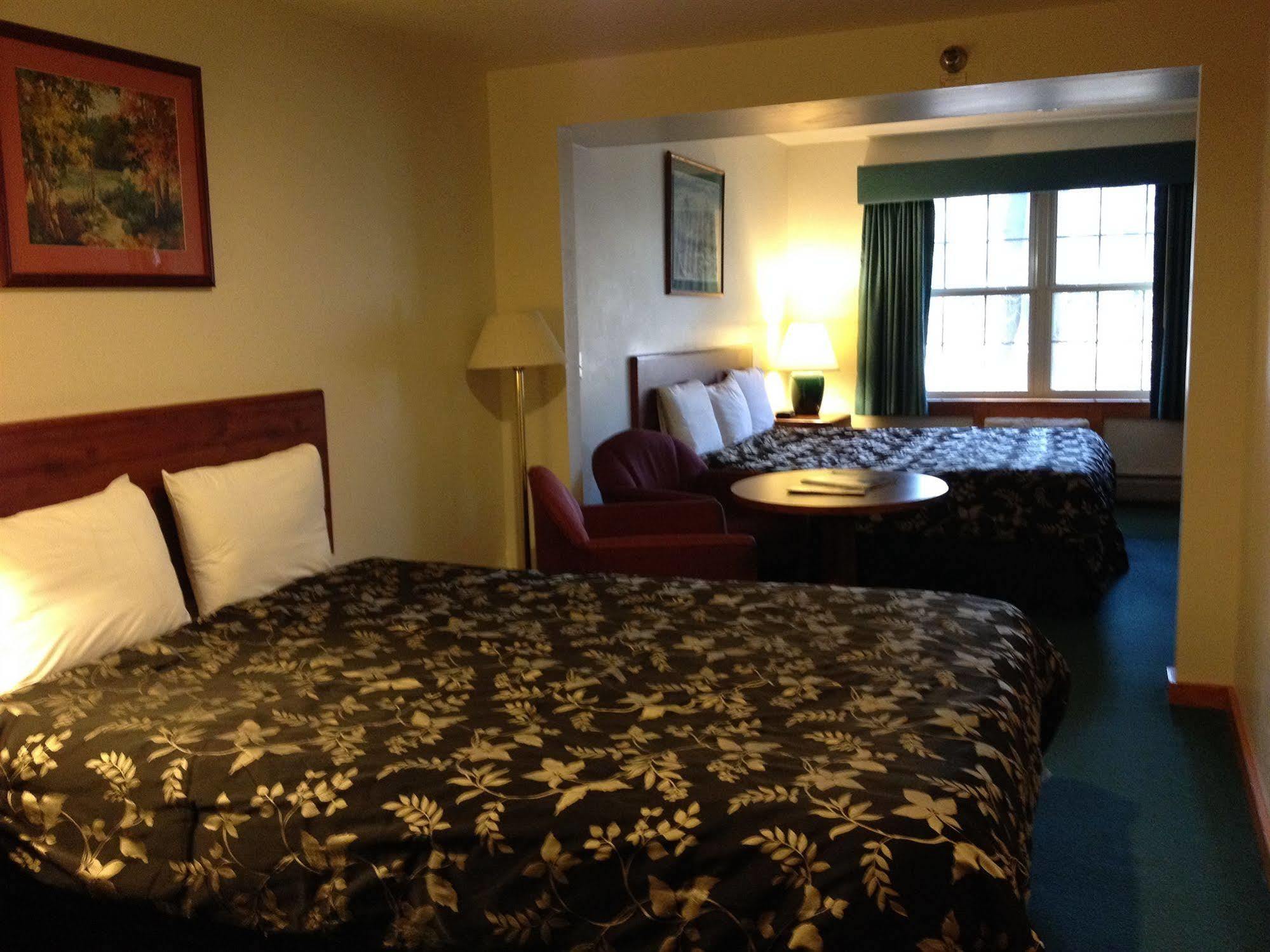 Grey Fox Inn Stowe Exterior photo