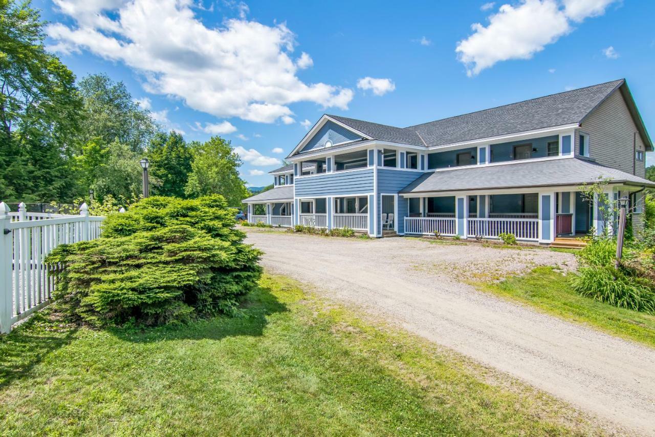 Grey Fox Inn Stowe Exterior photo